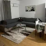 Basha Σαράντα
