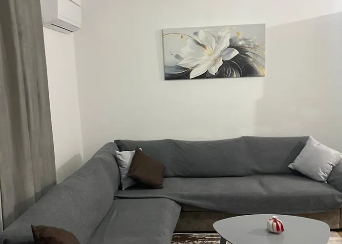 公寓 Basha Sarandë
