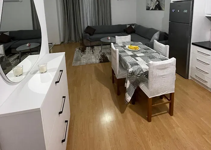 Basha * Sarandë
